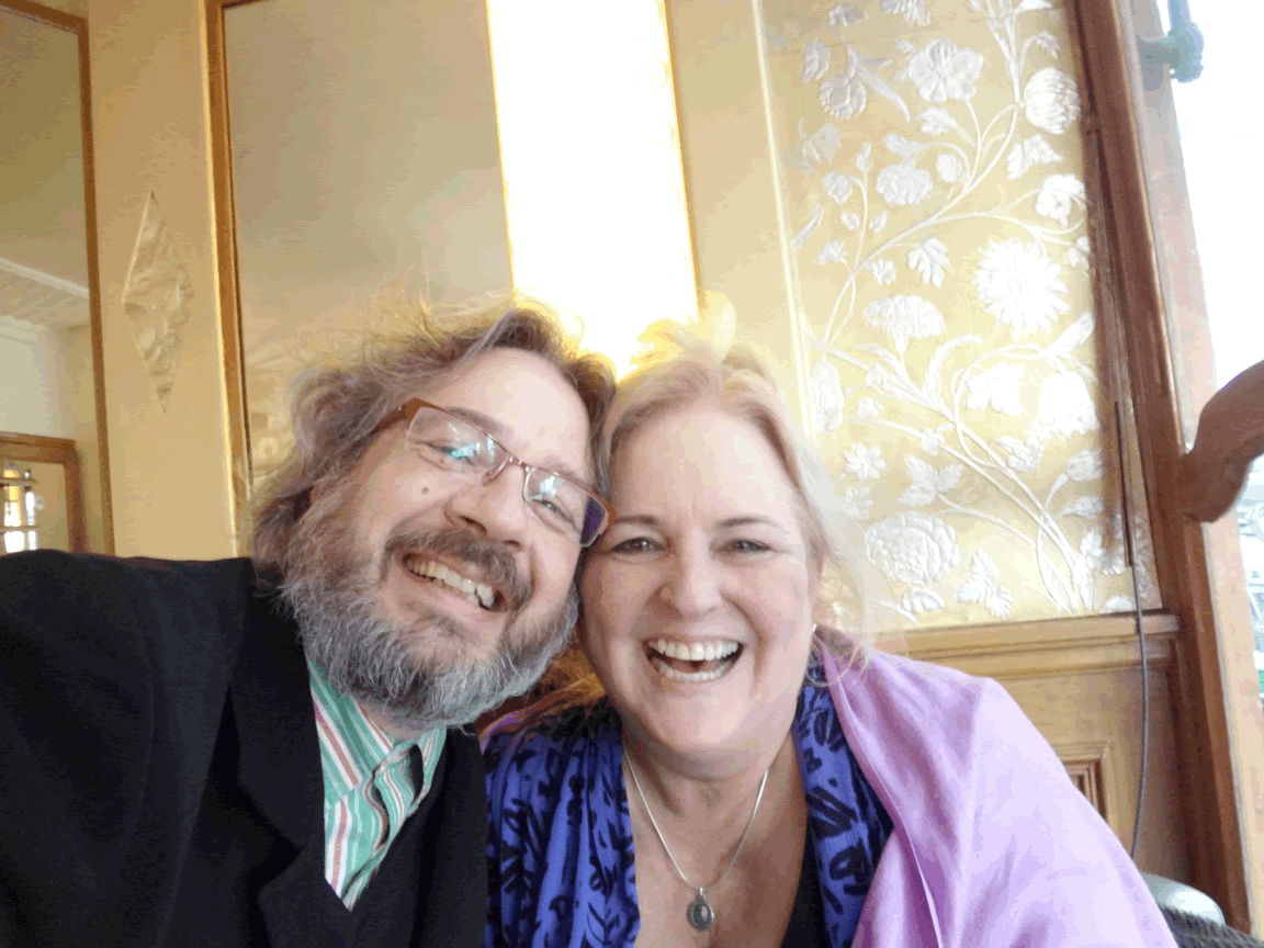 Susan Allen & Jacqies Burtin in a Parisian café, January 2012 (Photo J. Burtin)